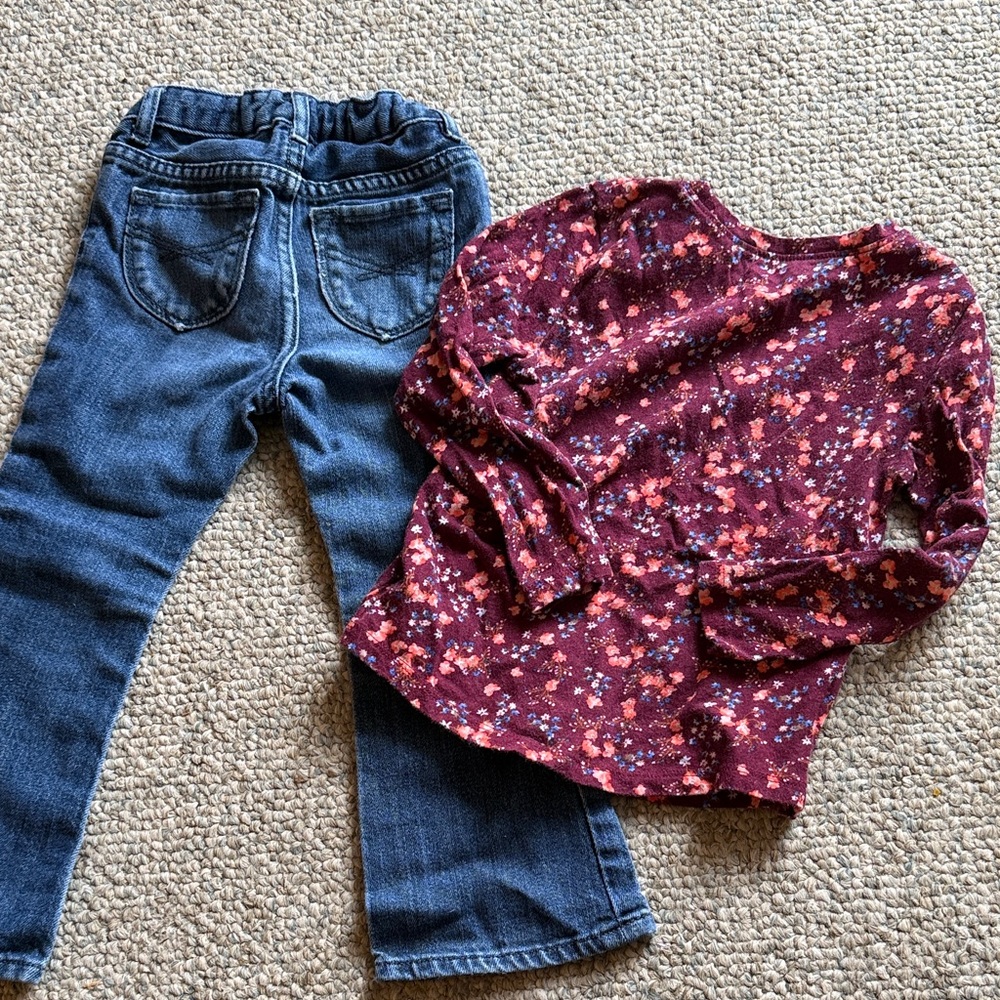 GAP Kids Blue Denim Jeans with Floral Shirt - Picture 4 of 4